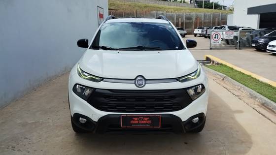 FIAT TORO 2.0 16V TURBO DIESEL ULTRA 4WD AT9